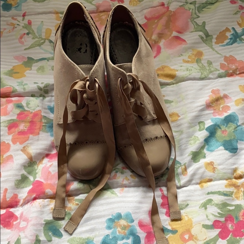 Gianni Bini Booties